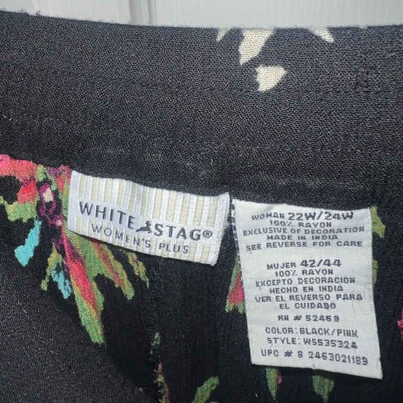 Women’s White Stag 22W/24W Skirt - Picture 3 of 3